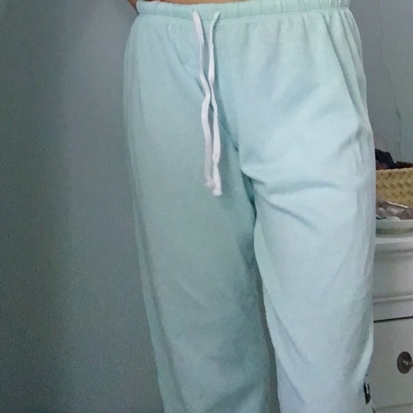 PINK sweats - Picture 2 of 3